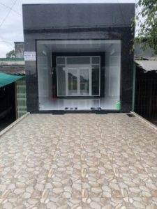Chính chủ bán nhà mặt tiền mới xây, đối diện bến xe thị xã Gò Công. Liên hệ: 0946 490 068