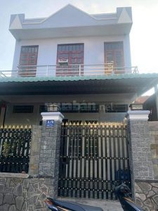 Bán nhà P10, hẻm xe hơi, nhà còn mới dọn vào ở ngay