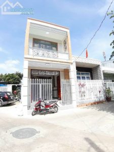Nhà 1 lầu kiên cố, mới hoàn thành p8, Mỹ Tho ,Hướng Nam Đường xe hơi 4m