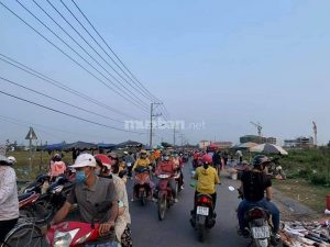 Cần bán gấp đất liền kề kcn Tân Hương Tiền Giang.CHỉ 600tr/nền. Chiết